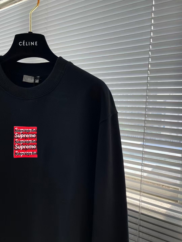 ブランドパーカー背面デザイン